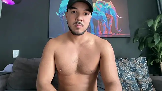 Snapshot of highlatin_guysoficial chatting on May 12, 4:04 pm highlatin guysoficial online show from May 12, 4:04 pm