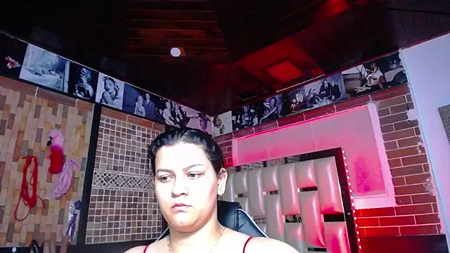 kriss sweetboobs10 online show from April 8, 12:49 pm