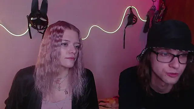 Snapshot of Your_Horny_Friends chatting on March 12, 3:07 pm Your Horny Friends online show from March 12, 3:07 pm