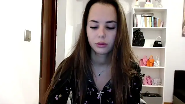 MayaJoy24 online show from October 12, 6:40 pm