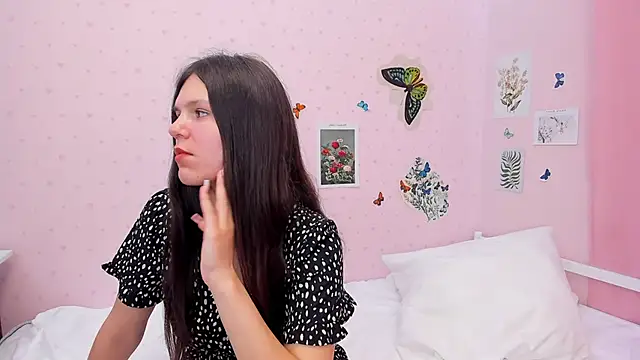 Snapshot of DevonaGrooms chatting on March 16, 6:31 am DevonaGrooms online show from March 16, 6:31 am