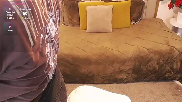 ailyn maury online show from February 27, 1:33 pm