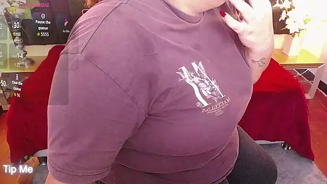 Snapshot of ailyn_maury chatting on June 17, 1:34 pm ailyn maury online show from June 17, 1:34 pm