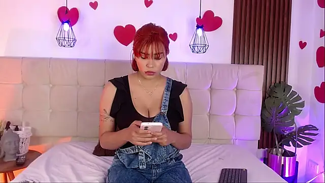 Snapshot of dayancarolina_ chatting on May 20, 7:31 pm dayancarolina online show from May 20, 7:31 pm
