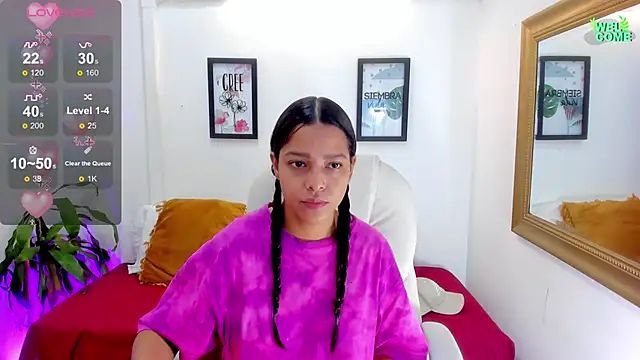 Snapshot of miranda_torres chatting on March 14, 5:24 pm miranda torres online show from March 14, 5:24 pm