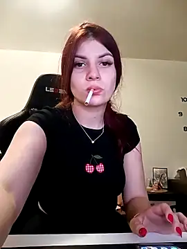 Snapshot of MeCherryy chatting on April 22, 6:31 pm MeCherryy online show from April 22, 6:31 pm