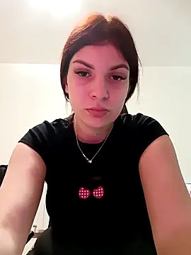 Snapshot of MeCherryy chatting on May 9, 2:44 pm MeCherryy online show from May 9, 2:44 pm