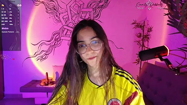 Emmi Roberts online show from March 24, 12:59 am