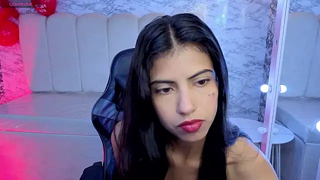 Snapshot of _Kitty_v chatting on February 17, 1:29 pm Kitty v online show from February 17, 1:29 pm