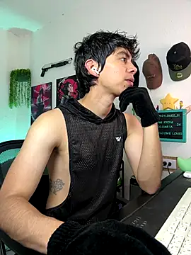 Snapshot of Yaiden_11 chatting on September 21, 10:06 am Yaiden 11 online show from September 21, 10:06 am