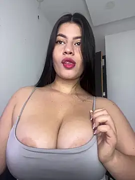 Saanvi21 online show from May 26, 12:45 pm
