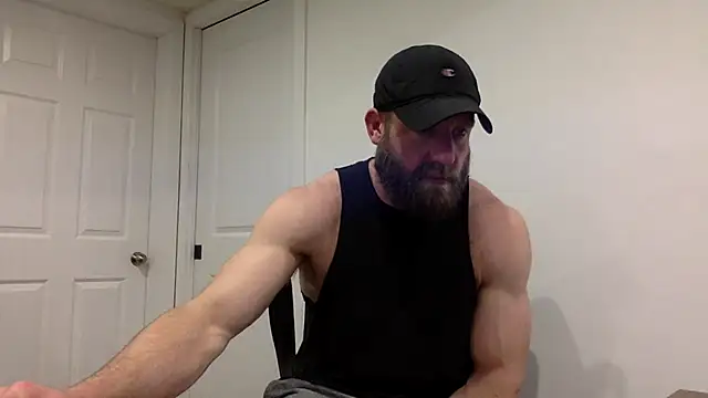 Snapshot of clarkefit chatting on March 22, 12:57 pm clarkefit online show from March 22, 12:57 pm