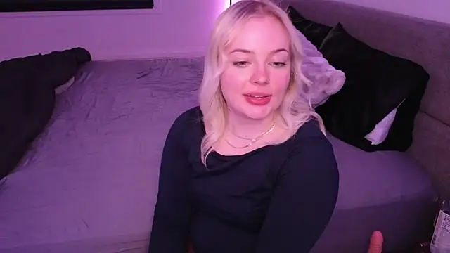 margot robbie7 online show from February 11, 12:48 am