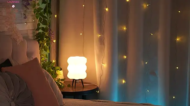 EvaMossi online show from March 3, 6:08 am