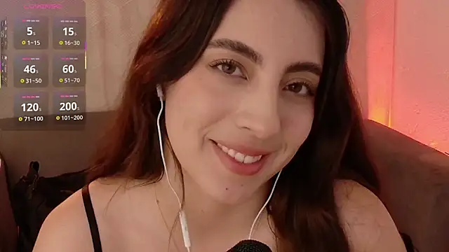 Snapshot of Rebbecawhite_meow chatting on September 20, 1:39 am Rebbecawhite meow online show from September 20, 1:39 am