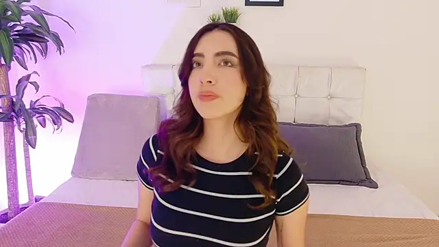 Snapshot of Rebbecawhite_meow chatting on September 22, 12:51 pm Rebbecawhite meow online show from September 22, 12:51 pm