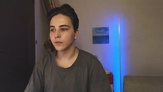 Snapshot of Eric_ether chatting on March 17, 4:22 pm Eric ether online show from March 17, 4:22 pm