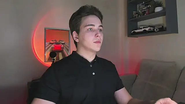 Snapshot of Eric_ether chatting on November 6, 5:03 pm Eric ether online show from November 6, 5:03 pm