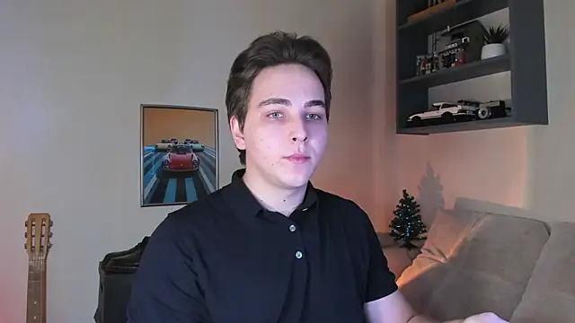 Snapshot of Eric_ether chatting on December 19, 6:26 pm Eric ether online show from December 19, 6:26 pm