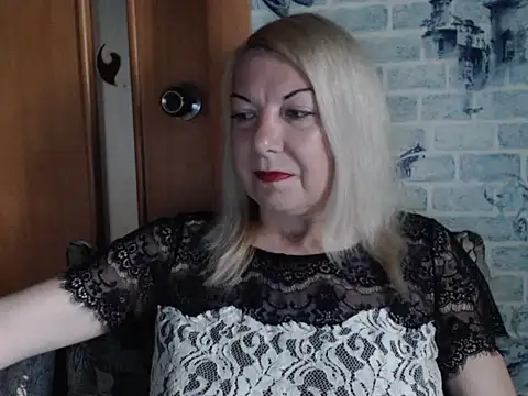 Snapshot of Lillia_Ray chatting on June 3, 2:33 pm Lillia Ray online show from June 3, 2:33 pm