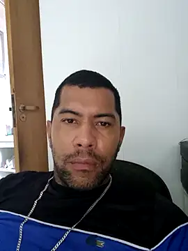 Snapshot of membro_destruidor chatting on March 13, 7:06 pm membro destruidor online show from March 13, 7:06 pm