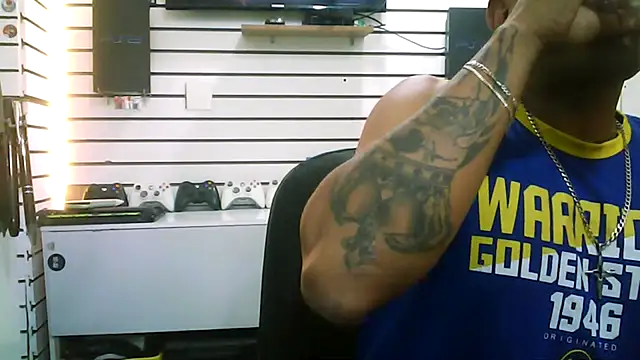 Snapshot of membro_destruidor chatting on November 12, 3:34 pm membro destruidor online show from November 12, 3:34 pm