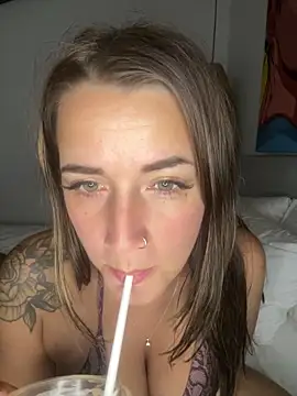 DarkVelvet online show from March 29, 2:22 am