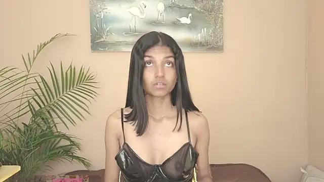 Snapshot of YuliethPetite chatting on June 9, 8:20 pm YuliethPetite online show from June 9, 8:20 pm