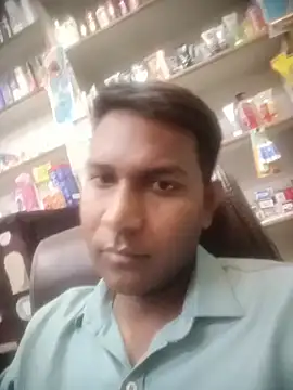 Snapshot of vikesh05 chatting on May 6, 8:14 pm vikesh05 online show from May 6, 8:14 pm