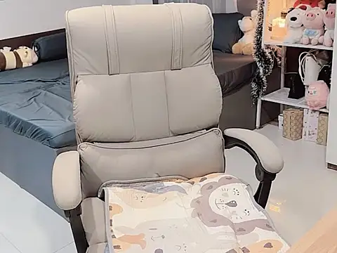 Nabiii6868 online show from March 3, 5:02 am