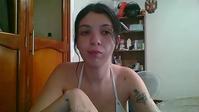 Snapshot of Shopianova chatting on February 28, 9:38 pm Shopianova online show from February 28, 9:38 pm