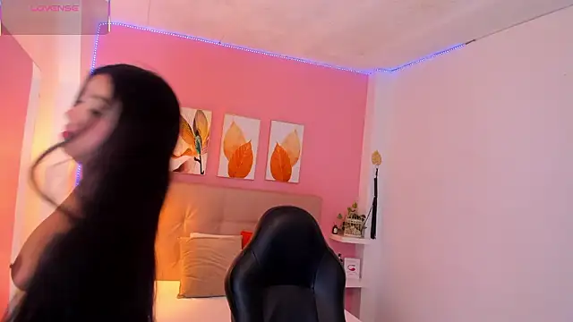 Molly h0t online show from February 20, 12:27 pm