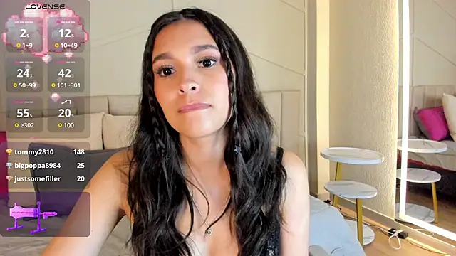 Snapshot of Eimmy_bm chatting on March 19, 1:32 am Eimmy bm online show from March 19, 1:32 am