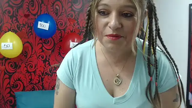 Snapshot of Samanta_SS chatting on July 4, 12:44 pm Samanta SS online show from July 4, 12:44 pm