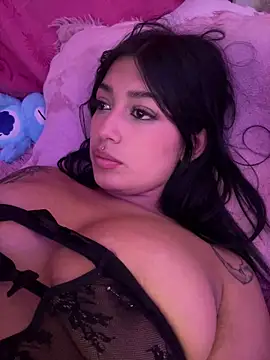 KatianPierce online show from May 15, 11:56 pm