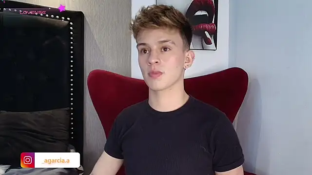 LiamWildx20 online show from February 6, 3:22 am