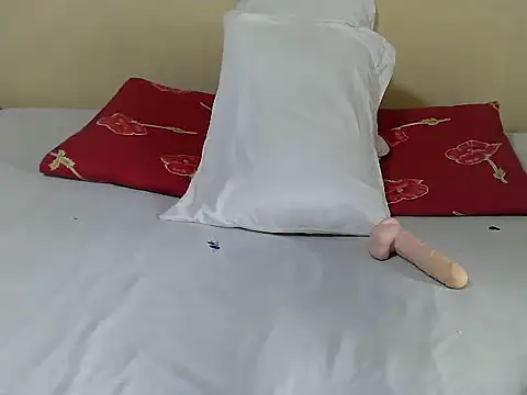 Snapshot of Creamy-Aisha chatting on September 10, 3:45 pm Creamy-Aisha online show from September 10, 3:45 pm