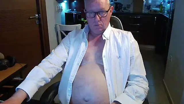 JamesBauer online show from February 28, 4:35 am