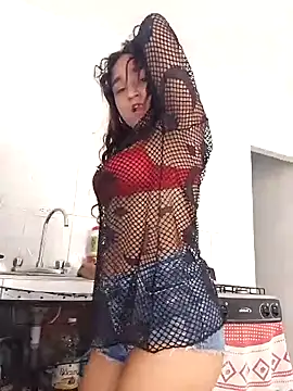 Snapshot of Salome_sweet13 chatting on March 20, 5:04 pm Salome sweet13 online show from March 20, 5:04 pm