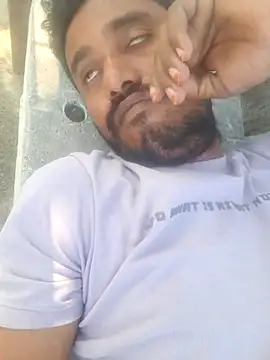 Snapshot of hot_integer chatting on October 12, 9:52 am hot integer online show from October 12, 9:52 am