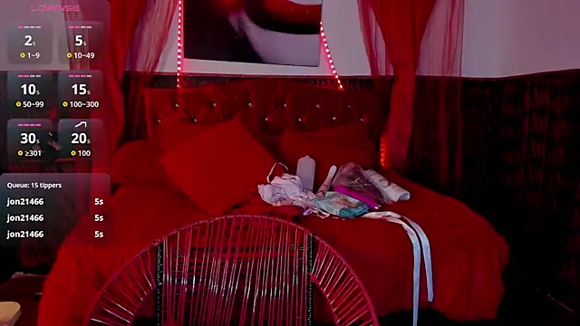 Snapshot of dirtyBBWplay chatting on October 21, 3:18 am dirtyBBWplay online show from October 21, 3:18 am