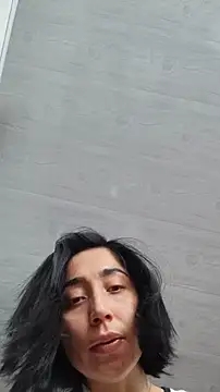 Elowyn online show from January 18, 8:23 pm