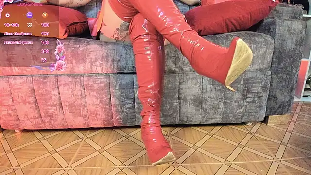 Snapshot of _LuanaDabbraccio chatting on February 25, 3:43 pm LuanaDabbraccio online show from February 25, 3:43 pm