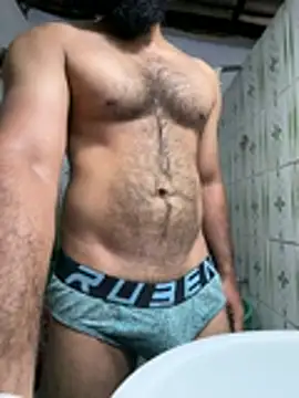 Snapshot of dilu98 chatting on June 25, 9:36 am dilu98 online show from June 25, 9:36 am