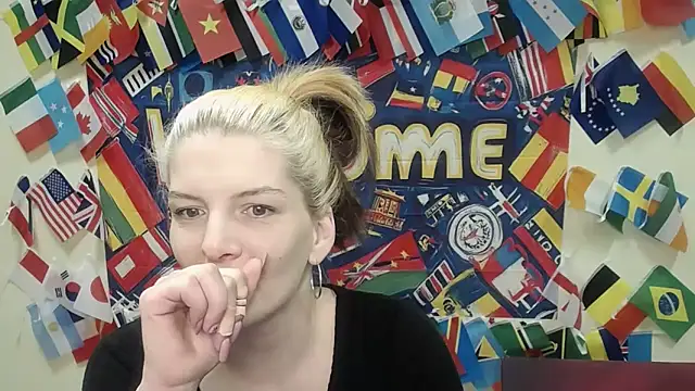 VanessaRey  online show from March 26, 6:24 pm