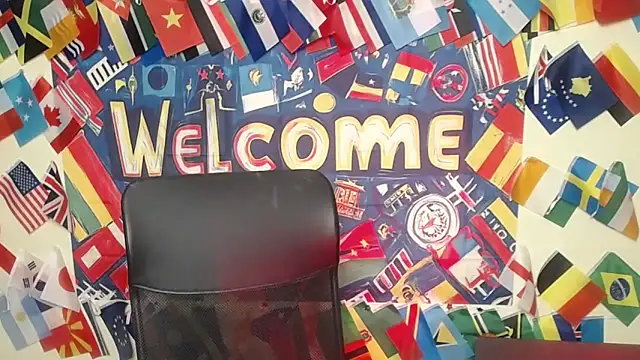 VanessaRey  online show from April 3, 4:49 pm