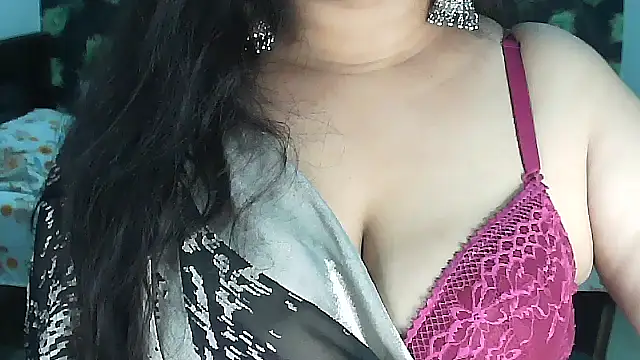 Snapshot of sonali4 chatting on July 4, 11:27 am sonali4 online show from July 4, 11:27 am