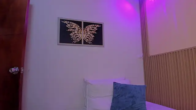 sharonscoth online show from July 14, 7:52 pm