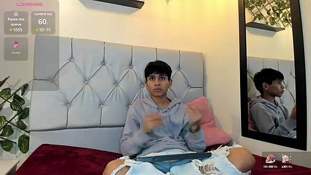 Snapshot of Ethan_Westt chatting on March 20, 9:13 pm Ethan Westt online show from March 20, 9:13 pm