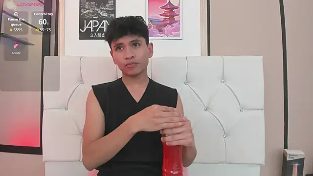 Snapshot of Ethan_Westt chatting on September 9, 8:19 pm Ethan Westt online show from September 9, 8:19 pm